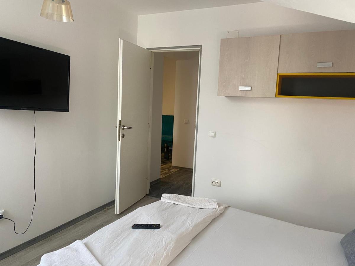 The Vintage - Wonderful Apartment In Best Location 크라이오바 외부 사진