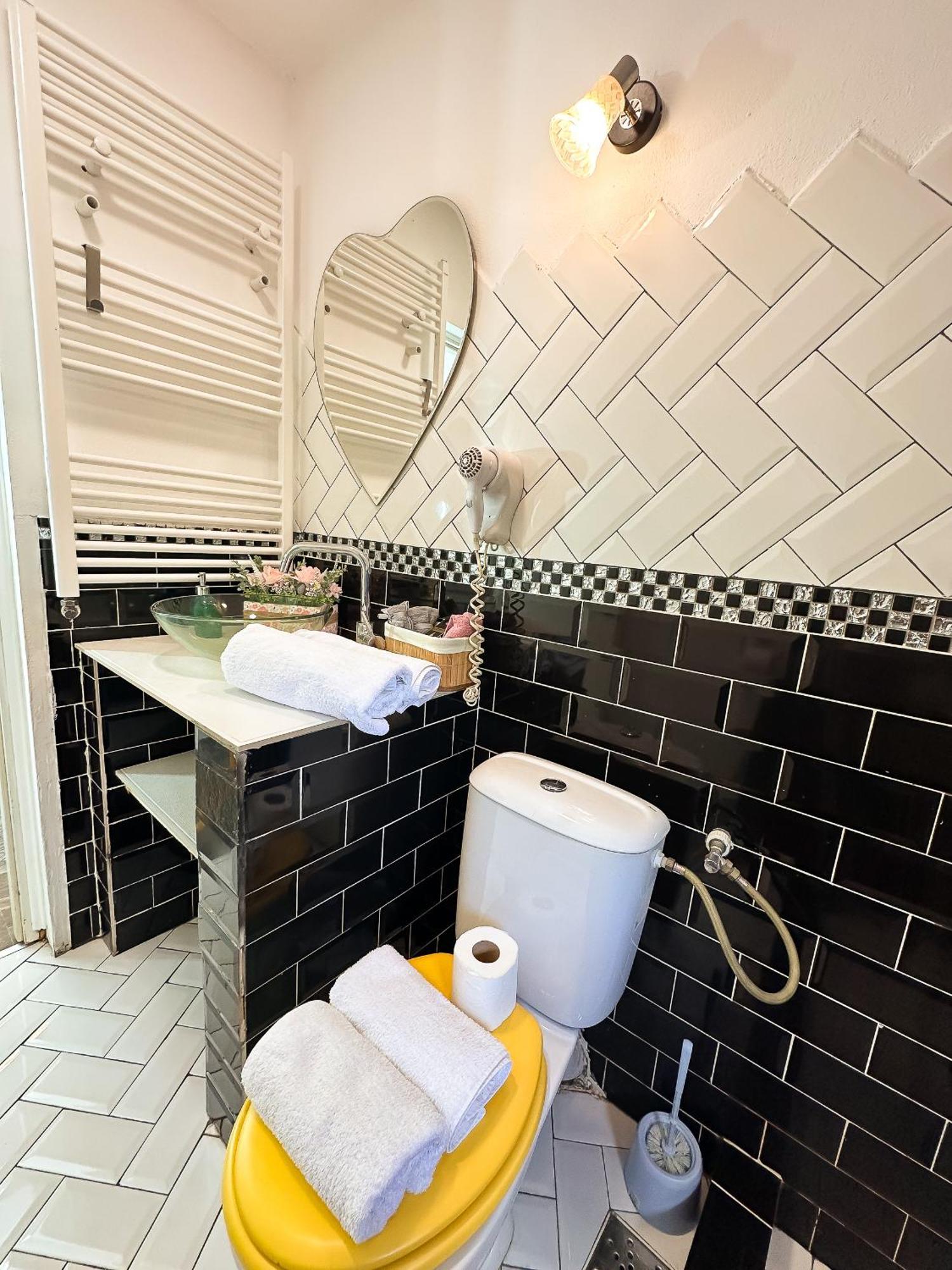 The Vintage - Wonderful Apartment In Best Location 크라이오바 외부 사진