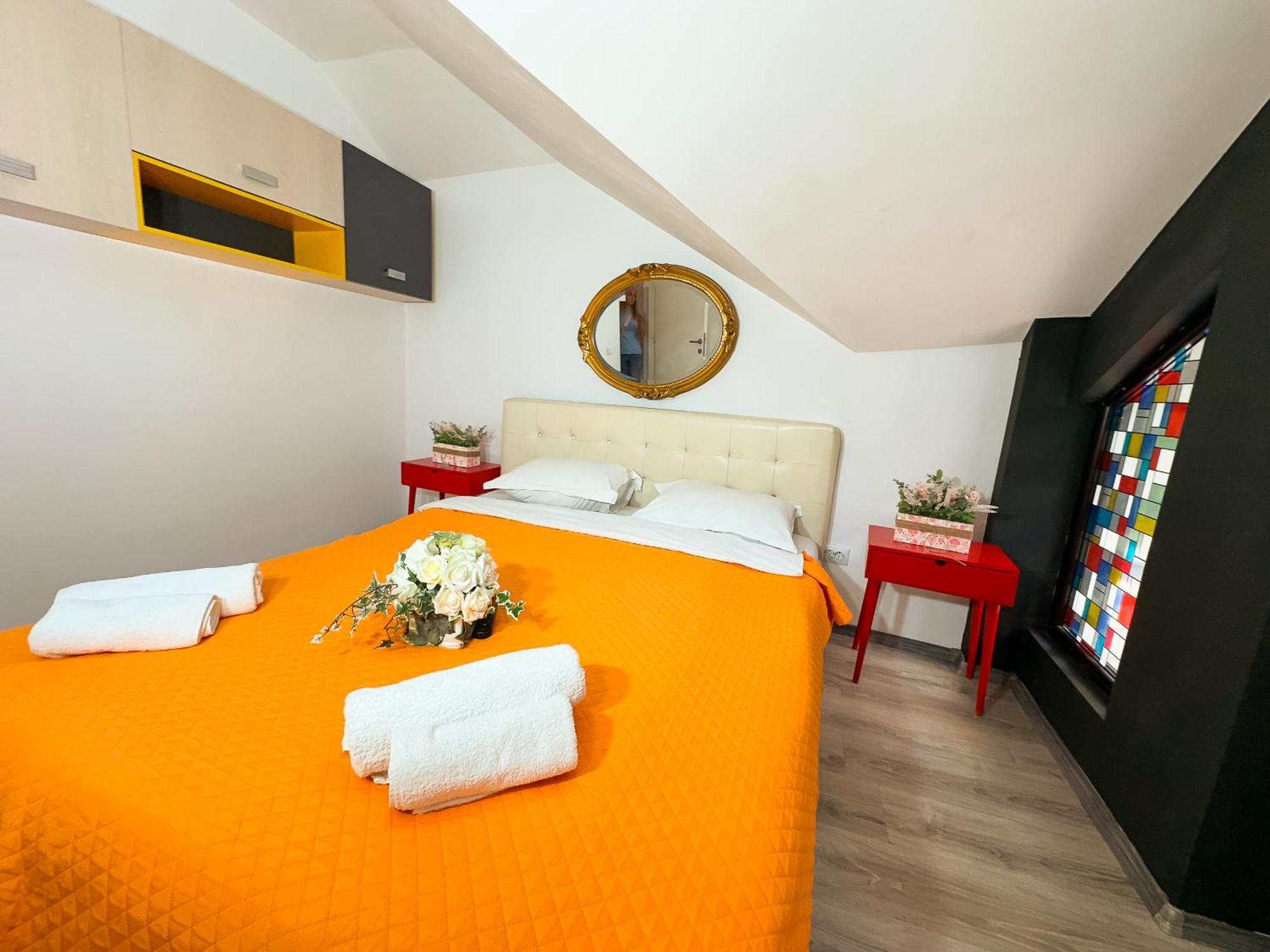 The Vintage - Wonderful Apartment In Best Location 크라이오바 외부 사진