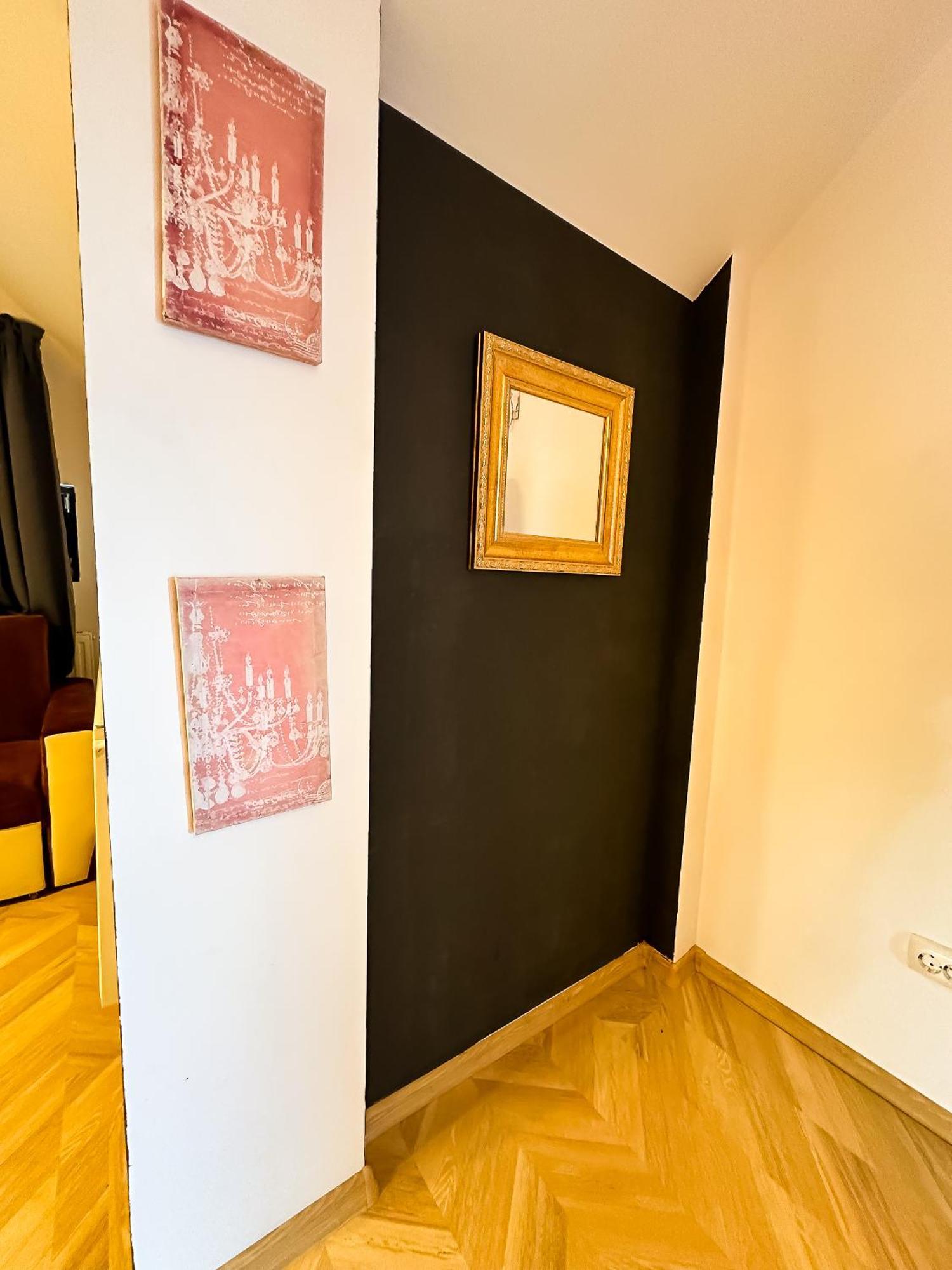 The Vintage - Wonderful Apartment In Best Location 크라이오바 외부 사진