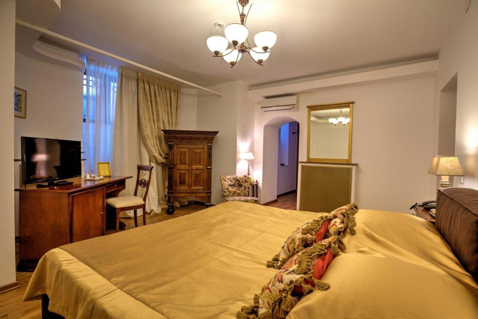 The Vintage - Wonderful Apartment In Best Location 크라이오바 외부 사진