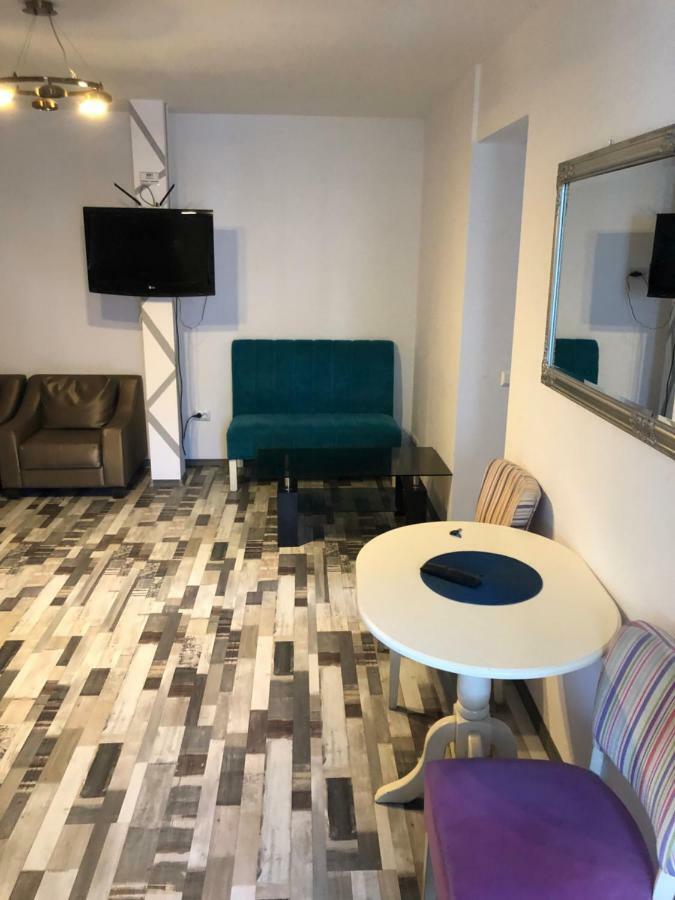 The Vintage - Wonderful Apartment In Best Location 크라이오바 외부 사진